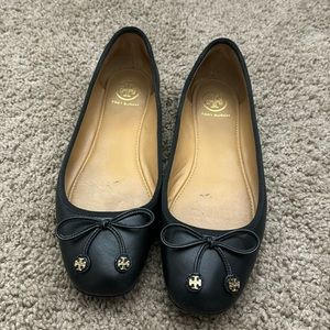 Tory burch black flat. Size 7